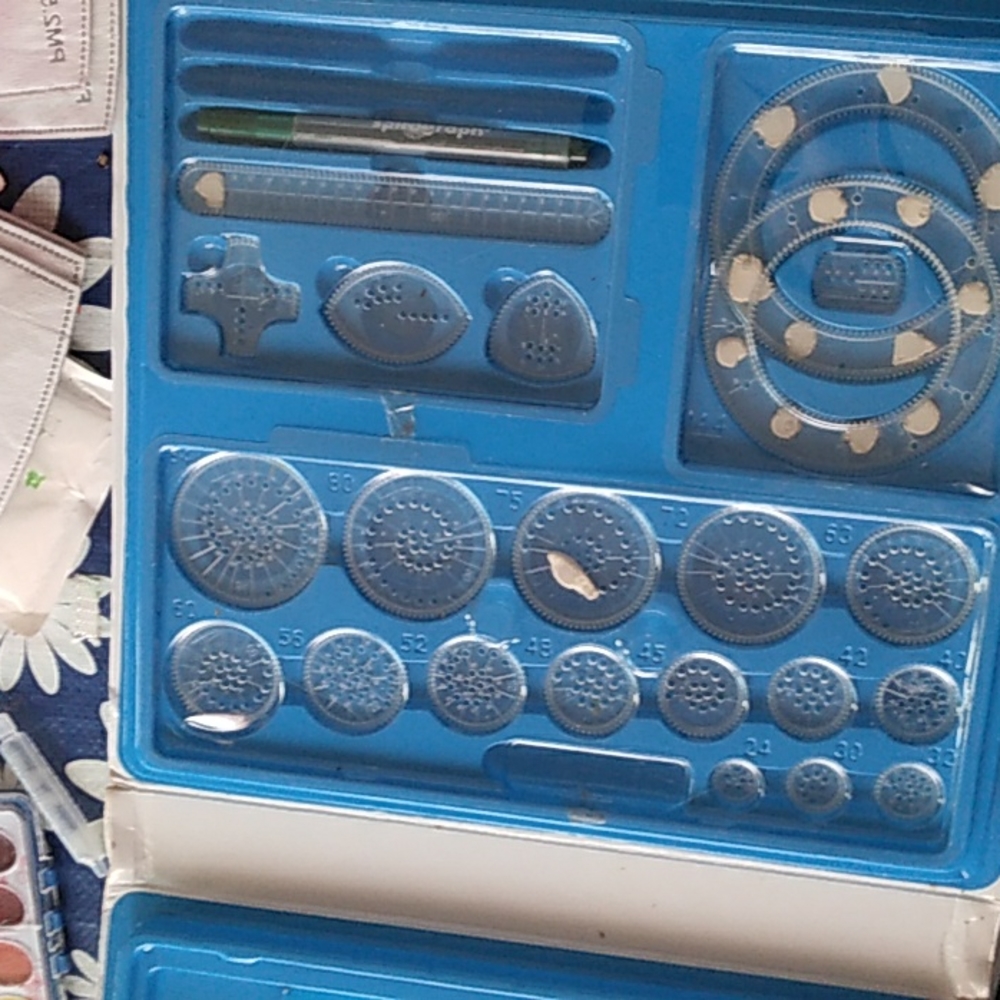 Spirograph b - Picture 3 of 3